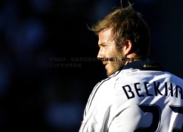 斗球体育直播-半场战平，埃基蒂克助攻萨拉赫破门，利物浦1-1毕尔巴鄂竞技