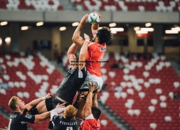 斗球体育直播-利物浦坚守埃利奥特未来，4500万镑要价吓退潜在买家