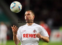 斗球体育直播-桑德兰为法塔武报价3200万欧元遭莱斯特城拒绝，转会市场再起波澜